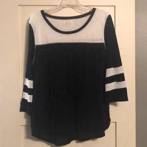 Women’s Maurices top